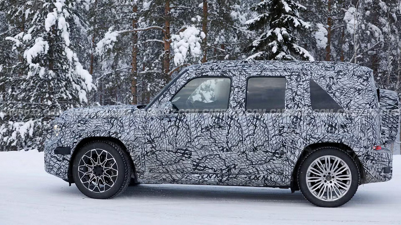 Самый маленький Mercedes-Benz G-класса&nbsp;засняли на тестах &mdash; мини-внедорожник может получить бензиновый мотор